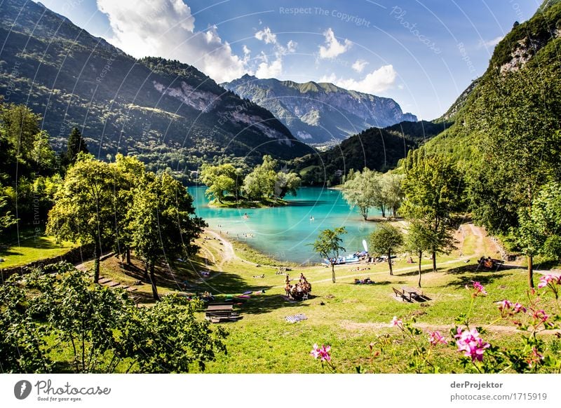 Lago Di Tenno in Italien Ferien & Urlaub & Reisen Tourismus Ausflug Abenteuer Ferne Freiheit Sommerurlaub Sonnenbad Strand Berge u. Gebirge wandern Umwelt Natur