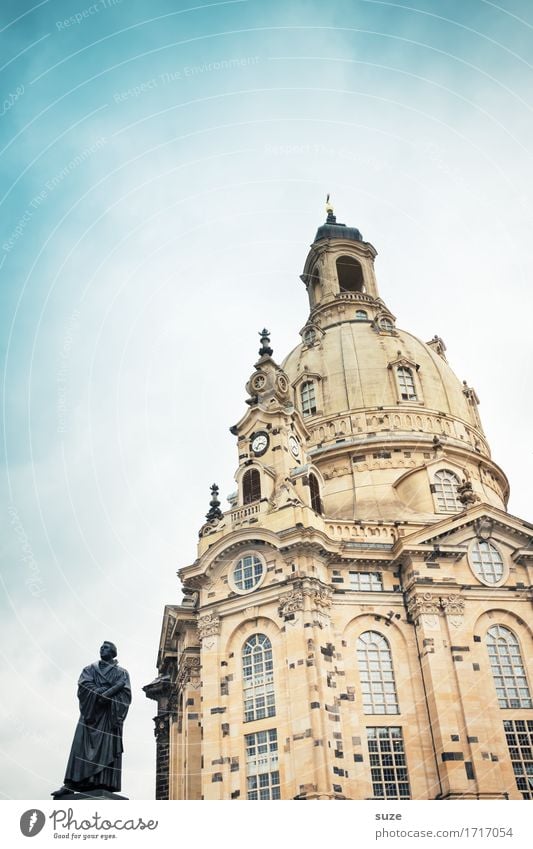 Lutherjahr Tourismus Städtereise Skulptur Kultur Stadt Stadtzentrum Platz Marktplatz Architektur Sehenswürdigkeit Wahrzeichen Denkmal Zeichen stehen alt