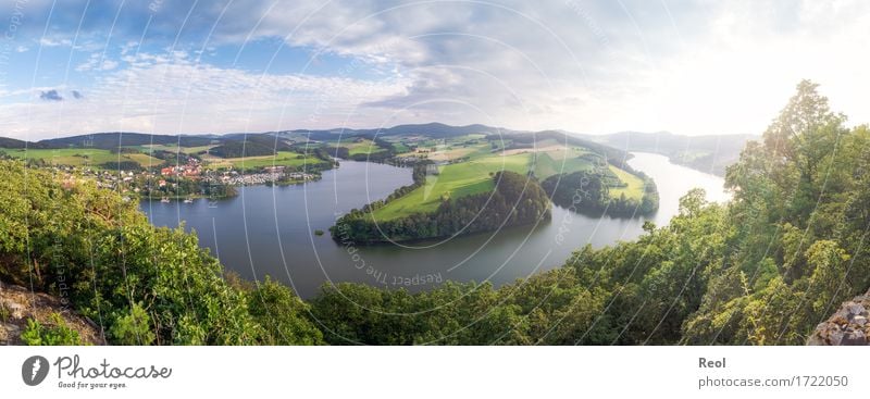 Später Abend am See Natur Landschaft Wasser Himmel Wolken Sonnenaufgang Sonnenuntergang Sonnenlicht Sommer Schönes Wetter Baum Feld Wald Hügel Diemelsee