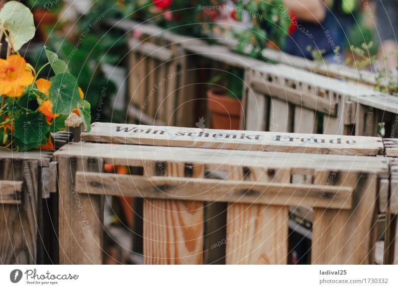 WEINKISTE "Wein schenkt Freude" Tourismus Ausflug Garten Ausstellung Kultur Veranstaltung Holz Schriftzeichen Schilder & Markierungen Hinweisschild Warnschild