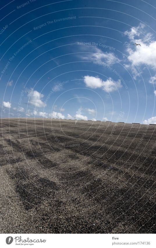 westkapelle_II_zeeland Farbfoto Außenaufnahme Textfreiraum oben Textfreiraum unten Tag Sonnenlicht Sonnenstrahlen Froschperspektive Weitwinkel Umwelt Landschaft