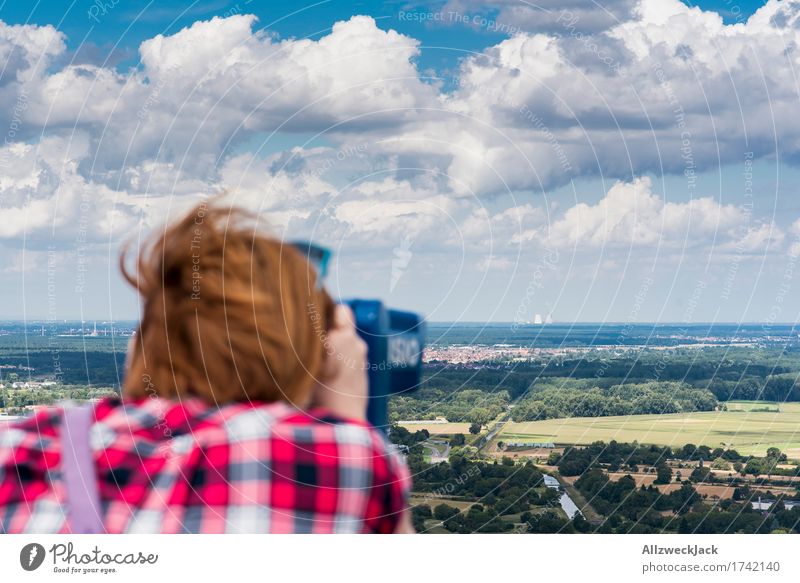 Plant watching 4 feminin Junge Frau Jugendliche Erwachsene 1 Mensch 18-30 Jahre 30-45 Jahre Karlsruhe Stadt Stadtrand Industrieanlage entdecken Blick Aussicht