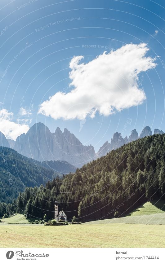 Die Kirche harmonisch Ferien & Urlaub & Reisen Ausflug Abenteuer Ferne Freiheit Sommerurlaub Berge u. Gebirge wandern Umwelt Natur Landschaft Pflanze Himmel