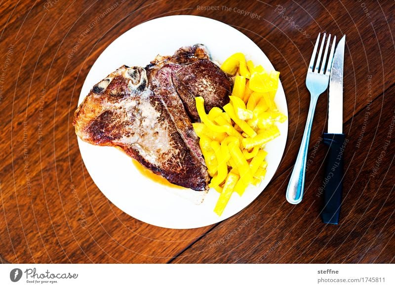 Foodfoto IV Gesunde Ernährung Speise Essen Foodfotografie ungesund Lebensmittel Fleisch Steak Grillen Essen zubereiten braten Rind amerikanische Küche Paprika