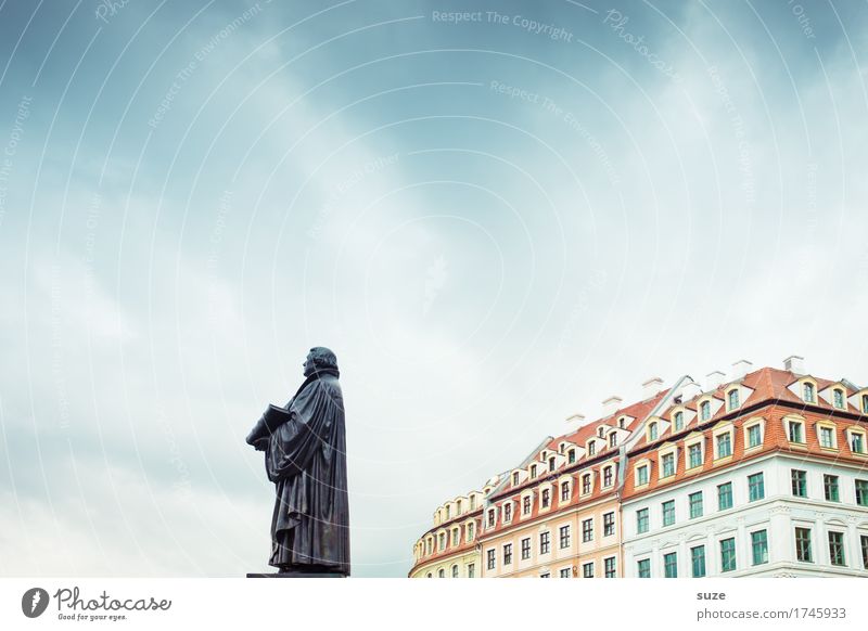 Luther Tourismus Städtereise Skulptur Kultur Himmel Stadt Haus Platz Architektur Sehenswürdigkeit Wahrzeichen Denkmal Zeichen stehen Bekanntheit historisch