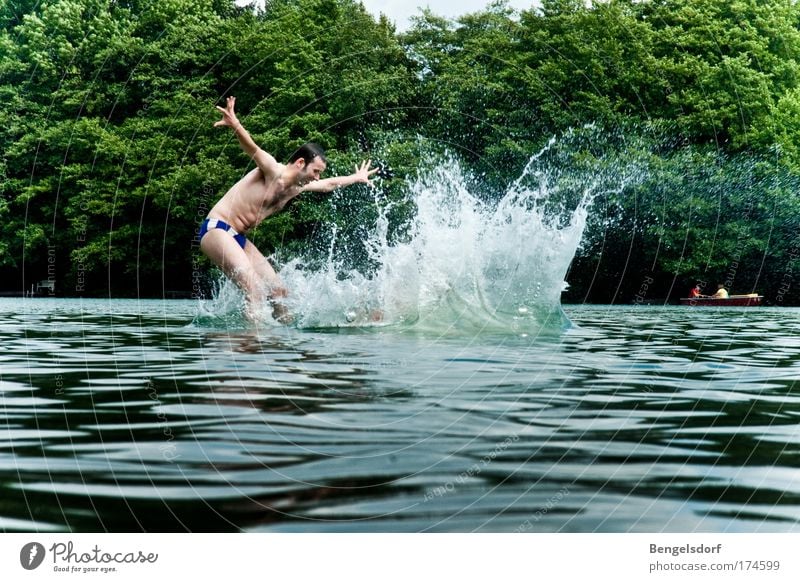 Formschön Freizeit & Hobby Ferien & Urlaub & Reisen Freiheit Sommer Sommerurlaub Wassersport Mensch Junger Mann Jugendliche Leben 1 2 Natur Pflanze