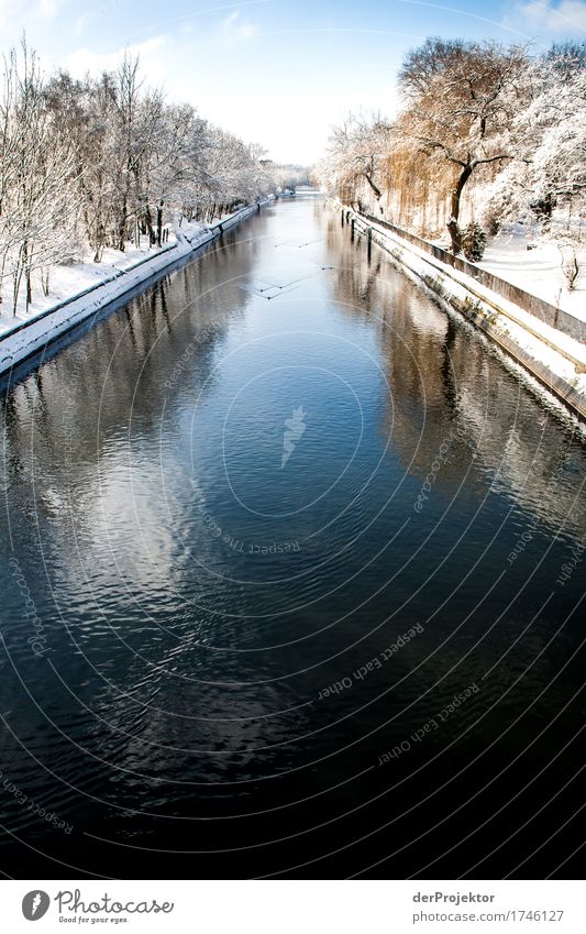 Winterstimmung am Kanal in Kreuzberg Muster abstrakt Urbanisierung Hauptstadt Textfreiraum rechts Textfreiraum links Coolness Textfreiraum Mitte