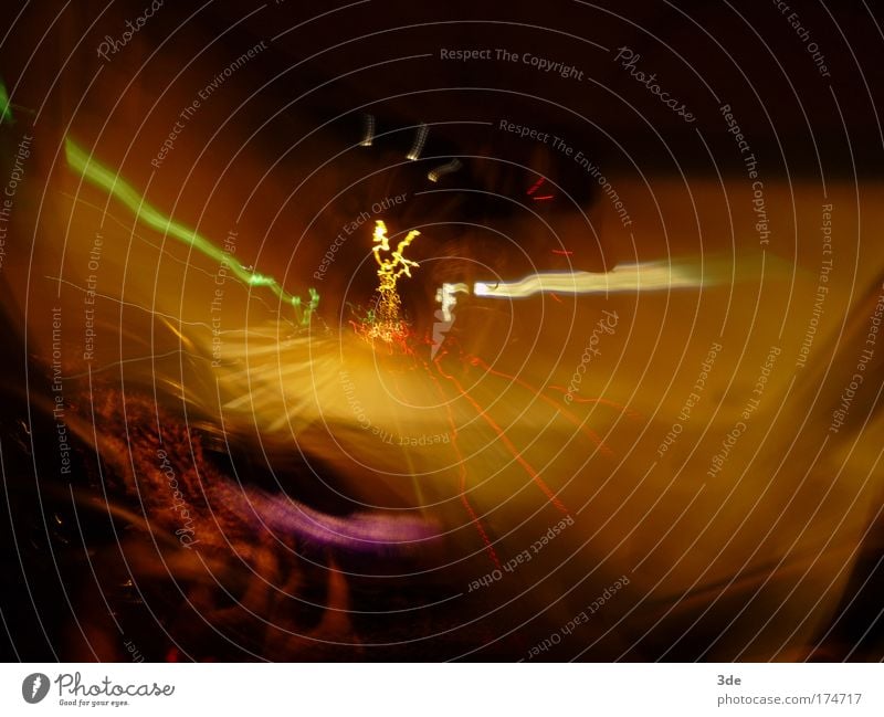 Tunnelfahrt Farbfoto mehrfarbig Außenaufnahme Experiment Menschenleer Nacht Kunstlicht Lichterscheinung Langzeitbelichtung Bewegungsunschärfe Verkehr