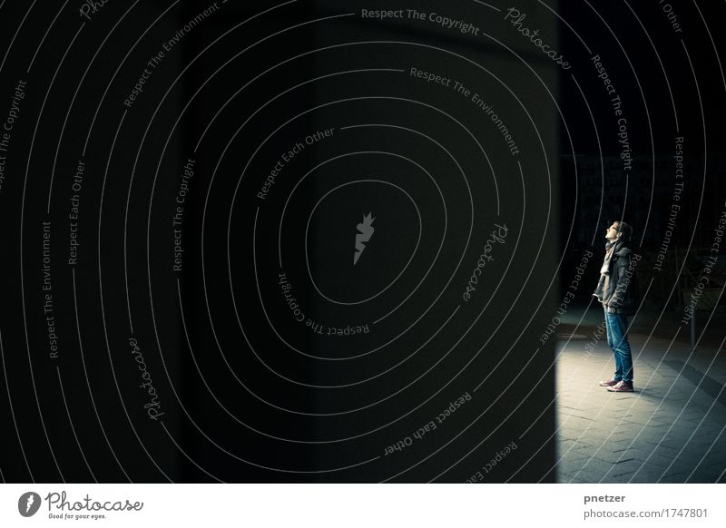 Nacht Freizeit & Hobby Ferien & Urlaub & Reisen Nachtleben ausgehen Mensch maskulin Junger Mann Jugendliche Erwachsene Körper 1 18-30 Jahre Dorf Stadt