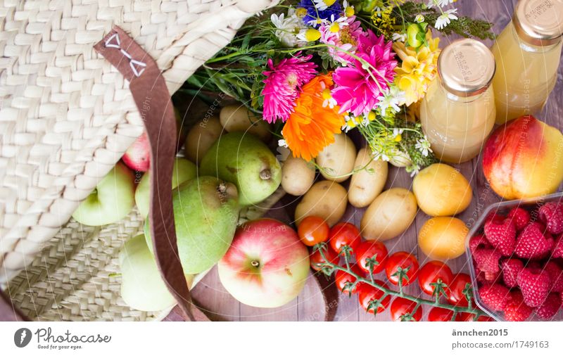 Herbsternte Lebensmittel Gemüse Frucht Apfel Ernährung Picknick Vegetarische Ernährung Slowfood Getränk Saft Lifestyle kaufen Stil Freude Glück Gesundheit