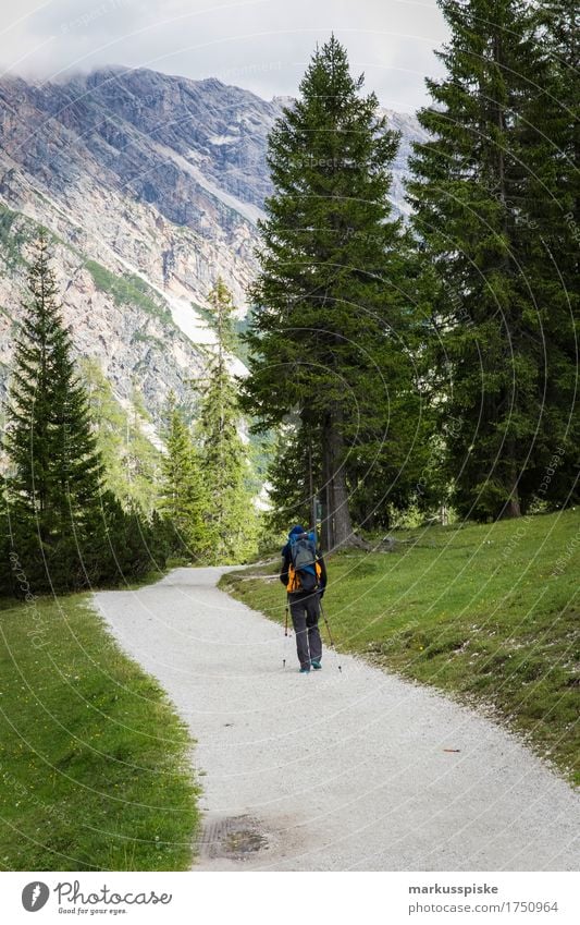 pragser wildsee Lifestyle harmonisch Wohlgefühl Zufriedenheit Sinnesorgane Erholung Freizeit & Hobby Ferien & Urlaub & Reisen Tourismus Ausflug Abenteuer Ferne