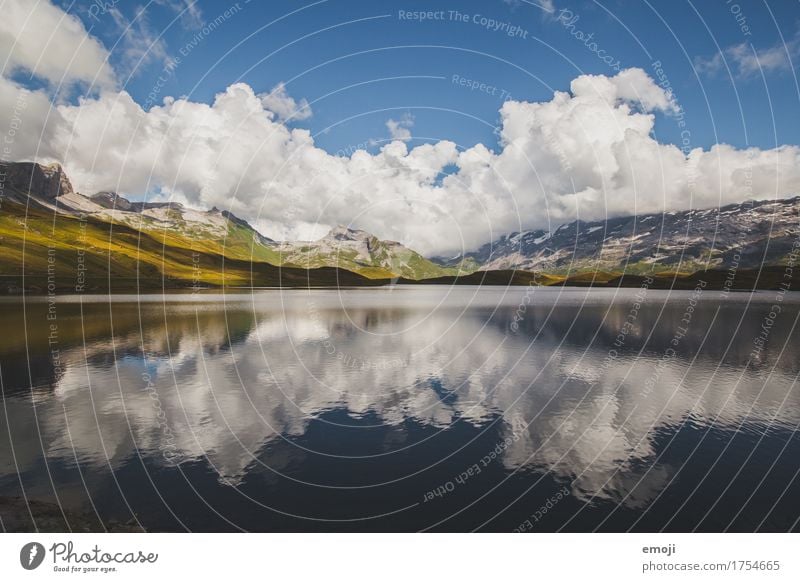 Bergsee Freizeit & Hobby Tourismus Ausflug Umwelt Natur Landschaft Himmel Wolken Sommer Klima Schönes Wetter Alpen Berge u. Gebirge See natürlich Gebirgssee