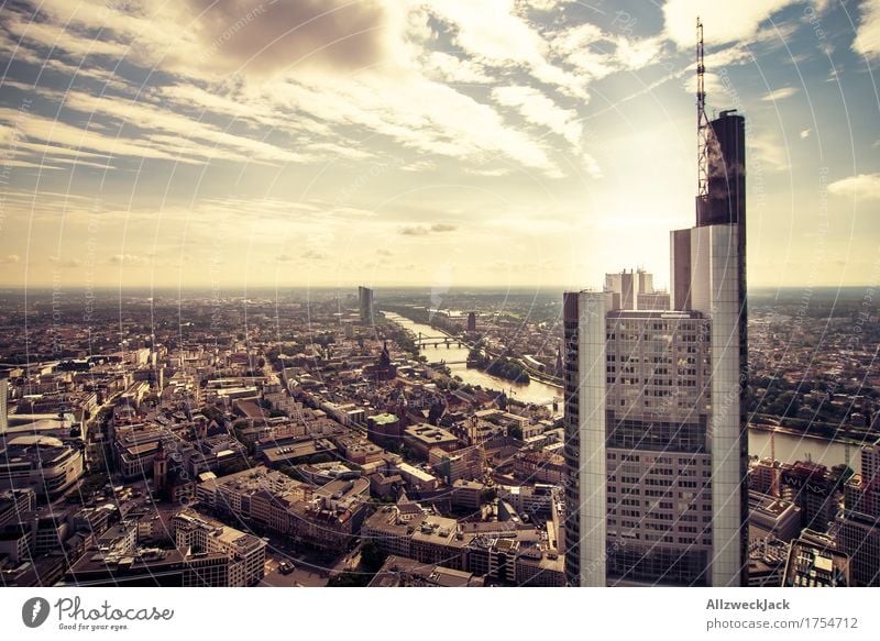 Frankfurt 1 Himmel Wolken Sommer Frankfurt am Main Hessen Stadt Stadtzentrum Altstadt Hochhaus Bankgebäude dreckig hoch Fluss Grossstadtromantik Farbfoto