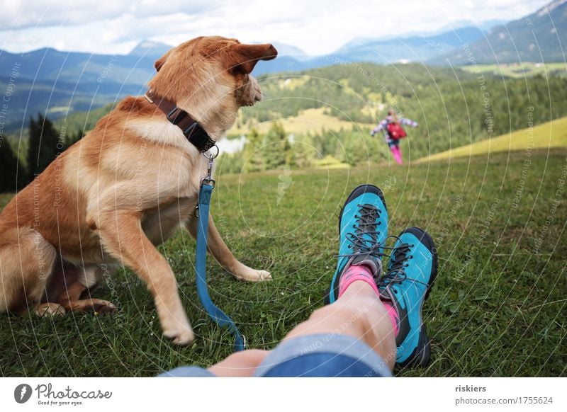 Wanderlust Mensch feminin Kind Frau Erwachsene Familie & Verwandtschaft Kindheit Leben Umwelt Natur Landschaft Sommer Berge u. Gebirge entdecken Erholung liegen