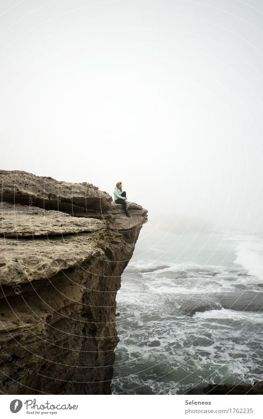 Schöne Aussicht Ferien & Urlaub & Reisen Tourismus Ausflug Abenteuer Ferne Freiheit Strand Meer Wellen Mensch Frau Erwachsene 1 Umwelt Natur Wasser Horizont