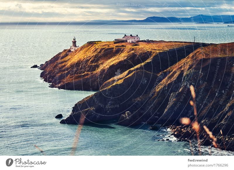 Howth Lighthouse Natur Landschaft Wasser Frühling Sommer Herbst Schönes Wetter Küste ästhetisch frei Freundlichkeit gigantisch Unendlichkeit Wärme Zufriedenheit