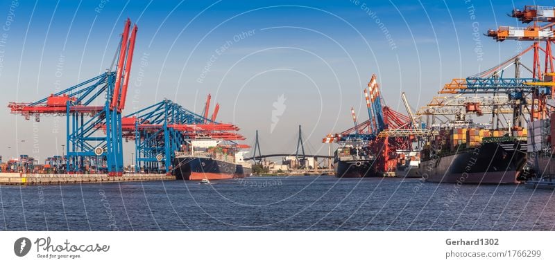 Panorama Containerhafen Hamburg und Köhlbrandbrücke Hafenstadt Skyline Verkehr Verkehrswege Brücke Schifffahrt Containerschiff Arbeit & Erwerbstätigkeit