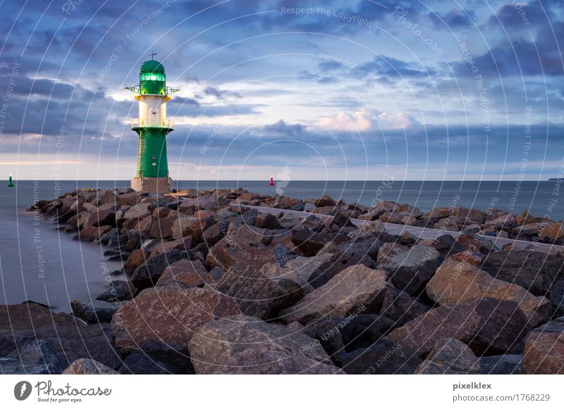 Leuchtturm an der Ostsee (Warnemünde) Ferien & Urlaub & Reisen Tourismus Städtereise Umwelt Natur Landschaft Wasser Nachthimmel Horizont Sonnenaufgang