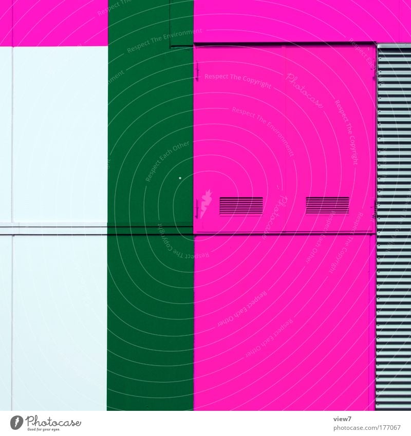 graphic pink. Farbfoto mehrfarbig Außenaufnahme Detailaufnahme Menschenleer Textfreiraum Mitte Licht Werkzeug Maschine Haus Mauer Wand Fassade Metall Stahl