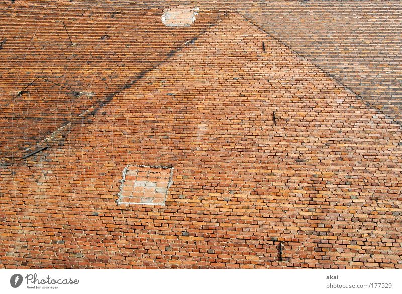 Patchwork Farbfoto Außenaufnahme Strukturen & Formen Menschenleer Tag Haus Hausbau Renovieren Handwerker Baustelle Altstadt Bauwerk Mauer Wand Stein Backstein