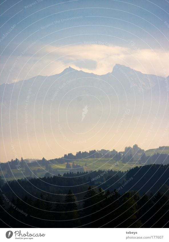 Alpenvorland II Freizeit & Hobby Natur Landschaft Himmel Wolken Schönes Wetter Nebel Wald Hügel Berge u. Gebirge Gipfel Umwelt Bergkette Tal hoch Bayern