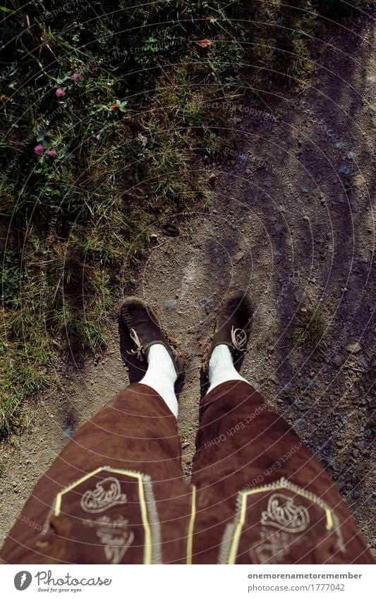 Oktoberfest - Tracht Kunst Kunstwerk ästhetisch Schuhe Bayern Lederhose Krachlederne Tradition abwärts unten Blick Strümpfe Farbfoto mehrfarbig Außenaufnahme