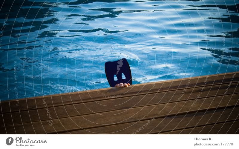 Under the Boardwalk Farbfoto Außenaufnahme Abend Freude Wellness Schwimmen & Baden Sommer Wellen Wassersport tauchen Mensch Hand Finger Schwimmbad nass blau