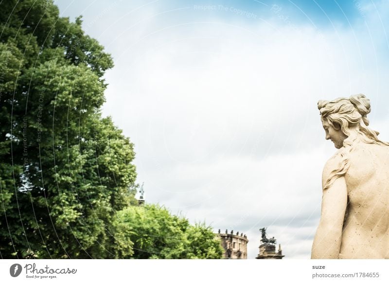 Ni andaddschorn Tourismus Sightseeing Städtereise feminin Frau Erwachsene Kunst Kunstwerk Skulptur Kultur Stadt Architektur Sehenswürdigkeit Wahrzeichen Denkmal