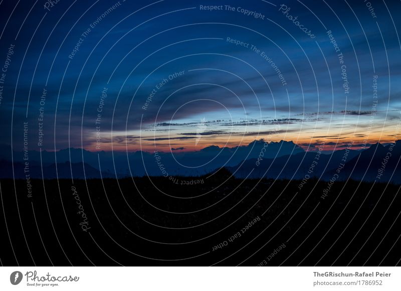 Eindunkeln Umwelt Natur blau orange schwarz Abend Abenddämmerung Stimmung Dämmerung Wolken Silhouette Berge u. Gebirge Alpen Schweiz Außenaufnahme genießen