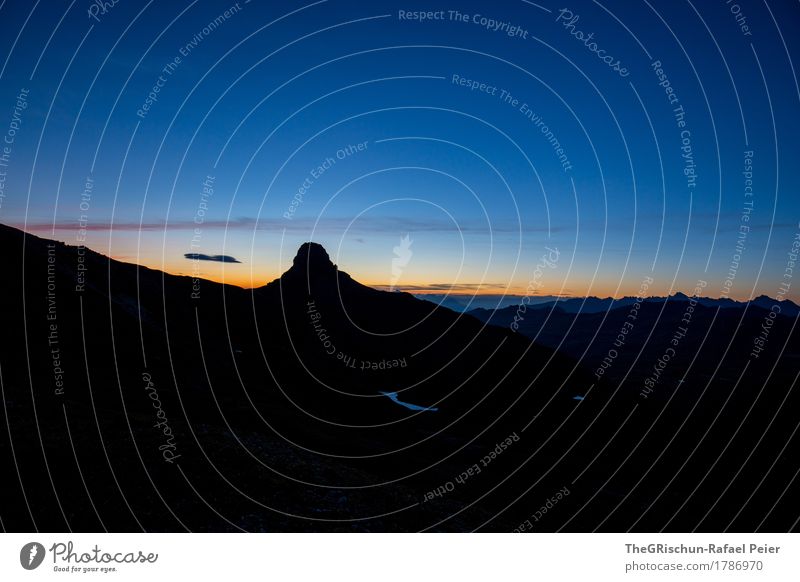 Morgenstund hat Gold im Mund Umwelt Natur Pflanze blau orange schwarz aufwachen aufstehen Wolken Silhouette Berge u. Gebirge Licht Sonnenaufgang spitzmeilen