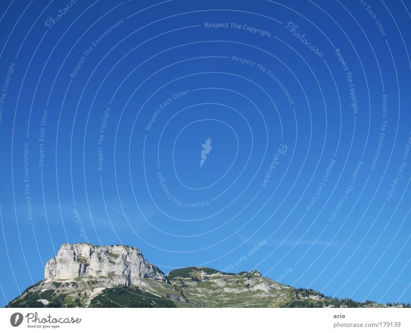 Der Berg ruft... Farbfoto Außenaufnahme Tag Klettern Bergsteigen Sportstätten Natur Landschaft Wolkenloser Himmel Felsen Alpen Berge u. Gebirge Gipfel Stein