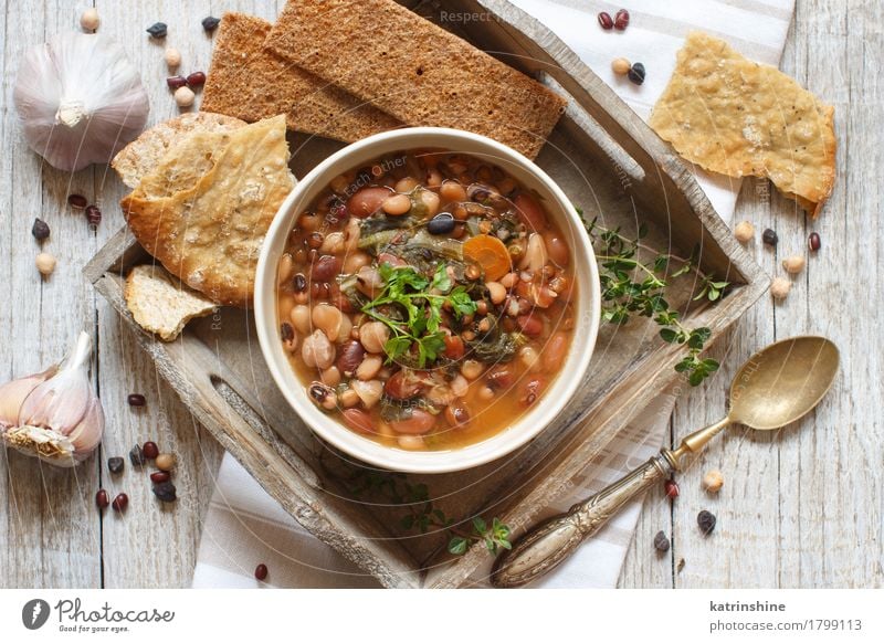 Gekochte Hülsenfrüchte und Gemüse in einer Schüssel Lebensmittel Brot Suppe Eintopf Kräuter & Gewürze Ernährung Vegetarische Ernährung Schalen & Schüsseln