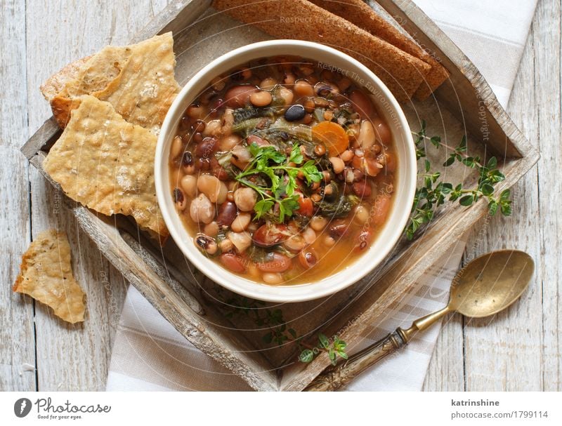 Gekochte Hülsenfrüchte und Gemüse in einer Schüssel Lebensmittel Brot Suppe Eintopf Kräuter & Gewürze Ernährung Vegetarische Ernährung Diät Schalen & Schüsseln