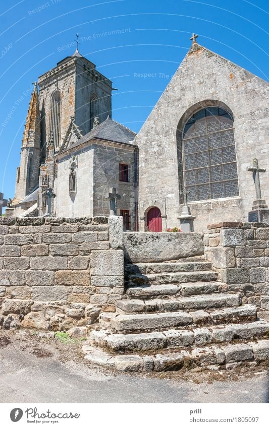 Saint Tugen in Primelin Sommer Kultur Gebäude Architektur Treppe Stein alt historisch Religion & Glaube Tradition saint tugen primelin kapelle Bretagne kirche