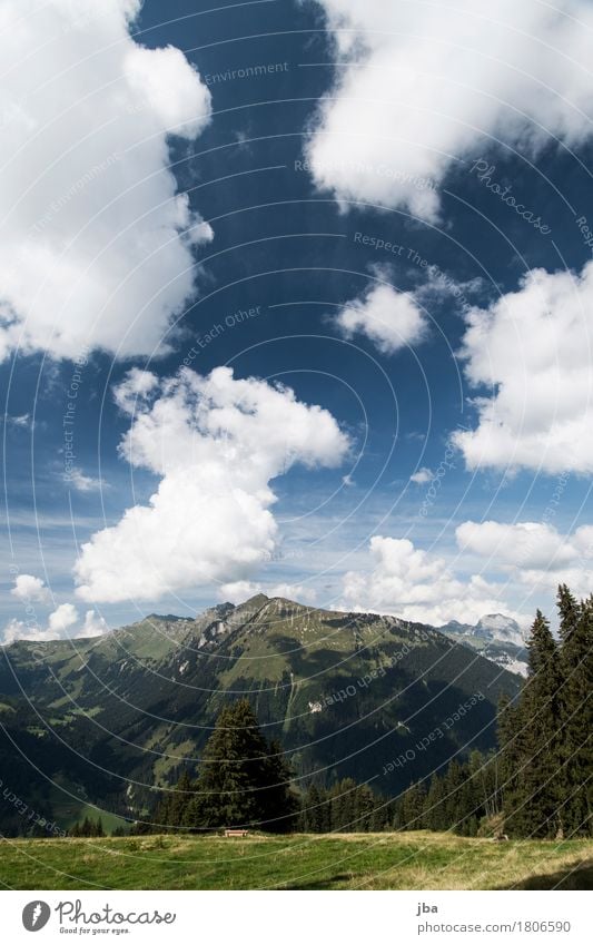 Blick zum Stalden Wohlgefühl ruhig Freizeit & Hobby Ausflug Sommer Berge u. Gebirge wandern Natur Landschaft Urelemente Himmel Wolken Herbst Schönes Wetter