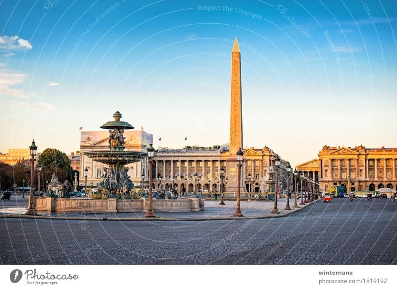 Place de la Concorde Himmel Herbst Schönes Wetter Hauptstadt authentisch fantastisch frei einzigartig blau gelb gold weiß Liebe Romantik Macht Farbfoto