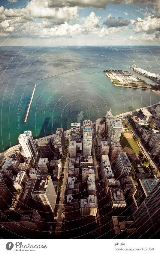 3 Himmel Wolken Sommer Schönes Wetter Seeufer Chicago Lake Michigan USA Nordamerika Hochhaus Gebäude Architektur Straße gigantisch Unendlichkeit Optimismus