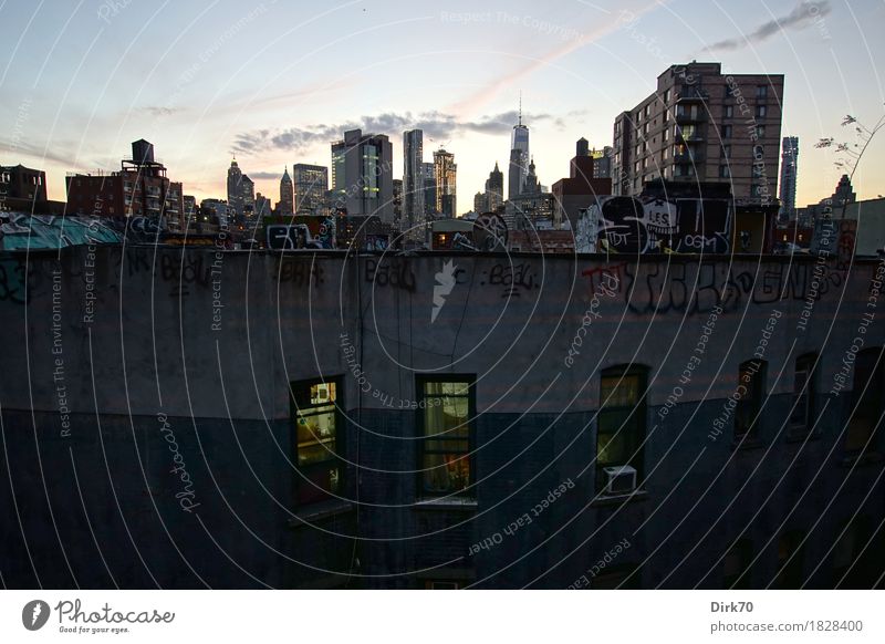 Two Worlds, One City Lifestyle Reichtum Häusliches Leben Wohnung New York City Manhattan Stadtzentrum Financial District Skyline Menschenleer Haus Hochhaus