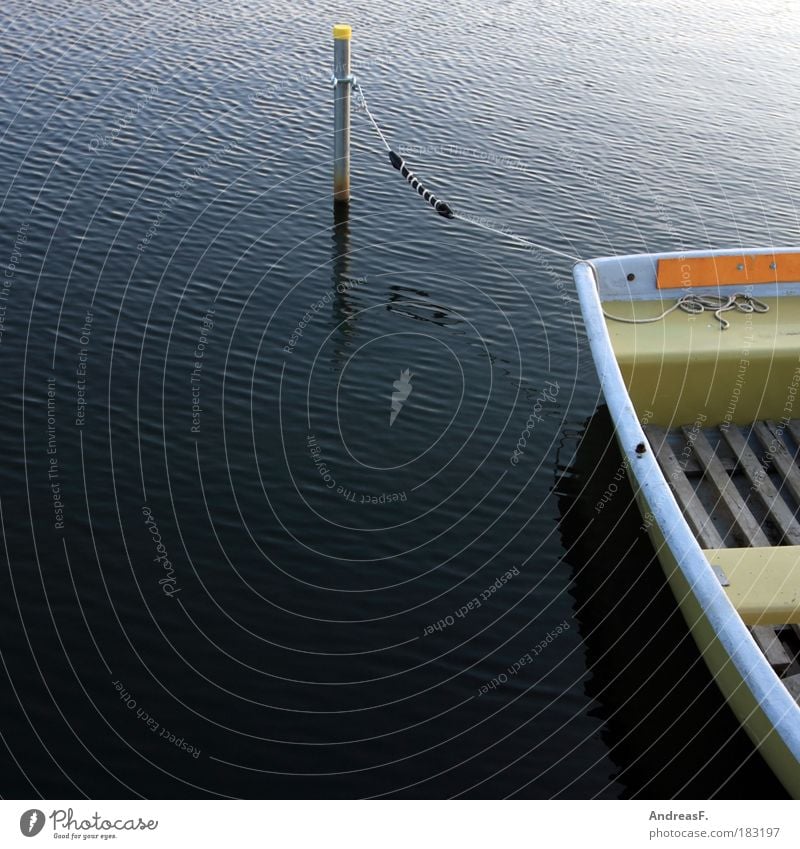 Schiff Ahoi Farbfoto Außenaufnahme Menschenleer Textfreiraum links Textfreiraum unten Angeln Ferien & Urlaub & Reisen Ausflug Kreuzfahrt Strand Wellen Natur