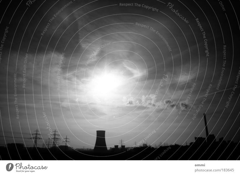 Wolk E. & Co. KG Industrie Energiewirtschaft Kohlekraftwerk Himmel Wolken Sonne Industrieanlage Fabrik Strommast Stromkraftwerke Schornstein bedrohlich dreckig