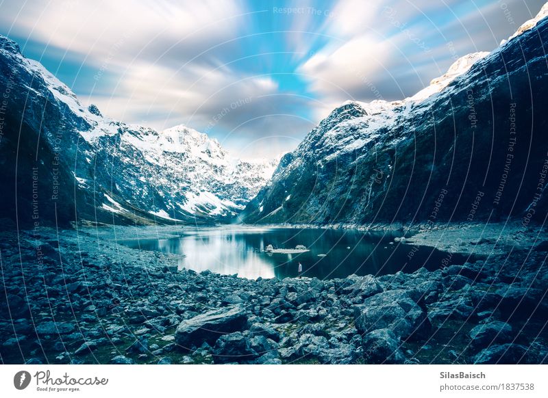 Eisseenabenteuer Klettern Bergsteigen wandern Mensch Junger Mann Jugendliche 18-30 Jahre Erwachsene Natur Landschaft Himmel Wolken Klimawandel Wetter Felsen