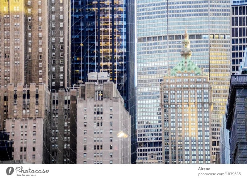 zusammenrücken Amerika Nordamerika Stadt Stadtzentrum Skyline Haus Hochhaus Fassade Beton Glas Metall Häusliches Leben gigantisch hoch blau grau Sicherheit