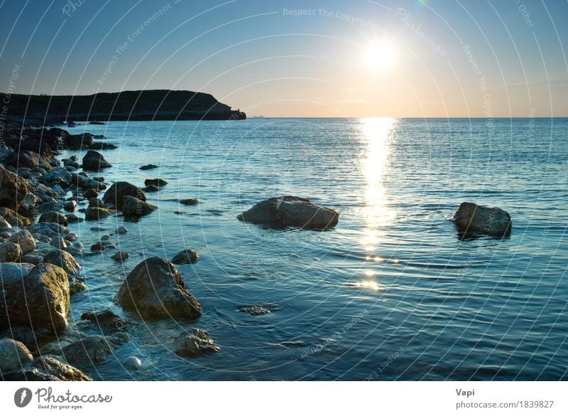 Seeufer und Steine Ferien & Urlaub & Reisen Sommer Sommerurlaub Sonne Strand Meer Wellen Tapete Natur Landschaft Wasser Himmel Wolken Horizont Sonnenaufgang