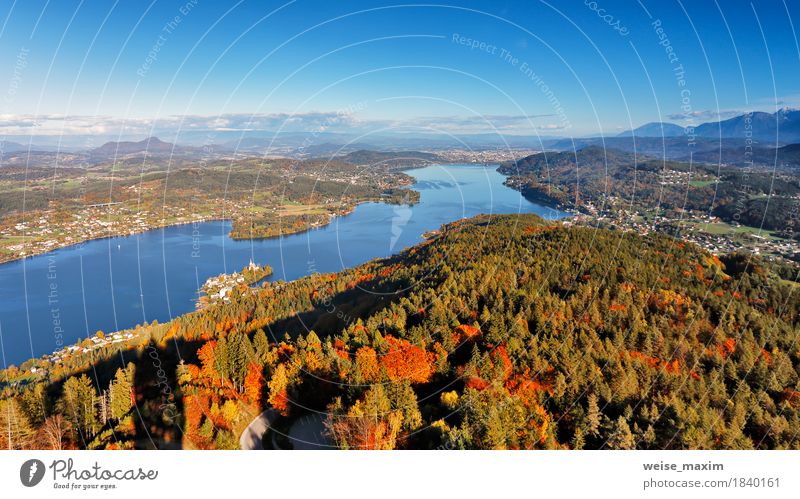 Sonniger Herbsttag auf dem See in den Bergen von Süd-Österreich Erholung Ferien & Urlaub & Reisen Tourismus Ausflug Abenteuer Ferne Freiheit Städtereise