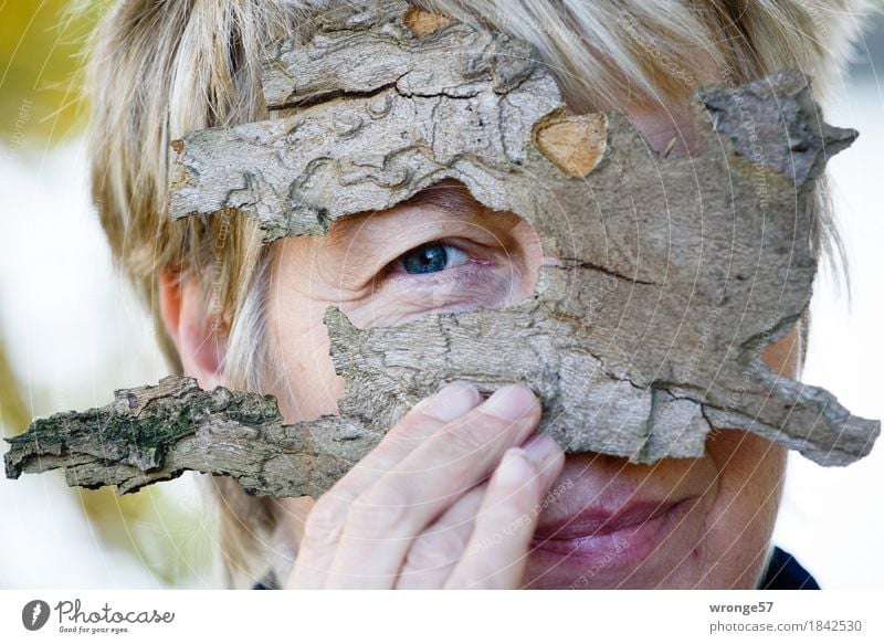 Augen - Blick Mensch feminin Frau Erwachsene Weiblicher Senior Kopf Hand Finger 1 45-60 Jahre Freundlichkeit grau grün rosa weiß Frauengesicht Porträt blond