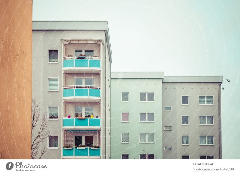 deyyess Häusliches Leben Wohnung Himmel Haus Bauwerk Gebäude Architektur Mauer Wand Fassade Balkon Fenster Beton Linie blau braun grau türkis weiß