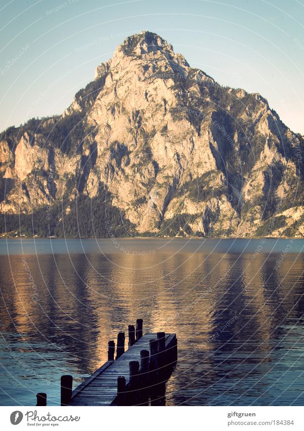 kopfüber Farbfoto Außenaufnahme Menschenleer Abend Ferien & Urlaub & Reisen Tourismus Ausflug Sommer Berge u. Gebirge Klettern Bergsteigen Umwelt Natur