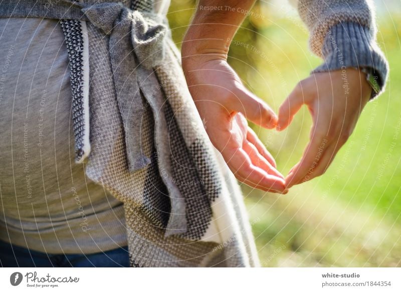 Herzlich! Mensch maskulin feminin Liebe Hand Strukturen & Formen herzförmig herzlich Partnerschaft Romantik Treue Zukunft Nachkommen Kind Kinderwunsch schwanger