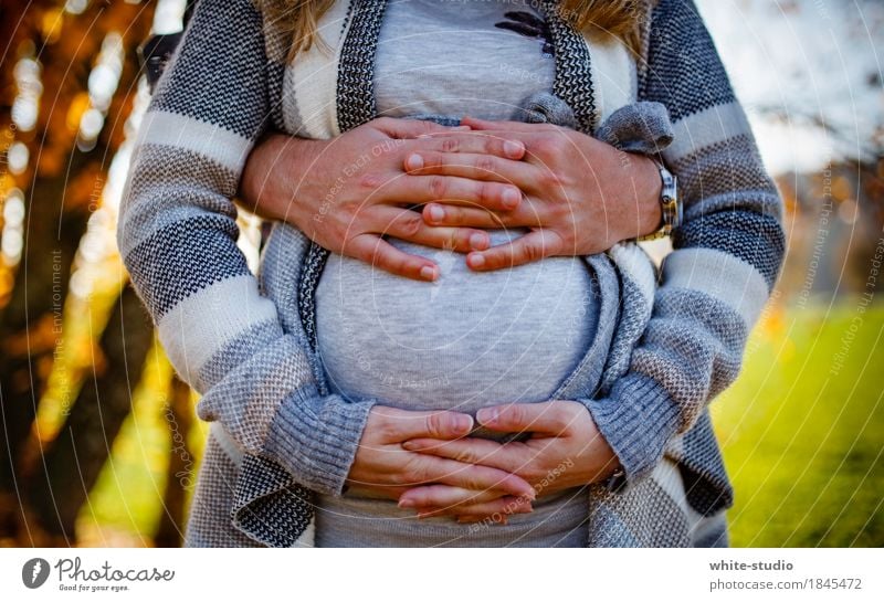 Love is ... Mensch feminin Baby Junge Frau Jugendliche Junger Mann Erwachsene Glück Fröhlichkeit Zufriedenheit Lebensfreude Leidenschaft Vertrauen Sicherheit