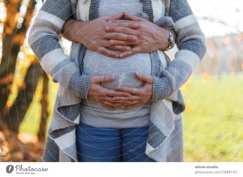 Vorfreude maskulin feminin Freude Glück Baby Babybauch Bauch Familie & Verwandtschaft Mutter Mutterliebe Muttergefühl Eltern werdend Elternteil mit Kind Hand